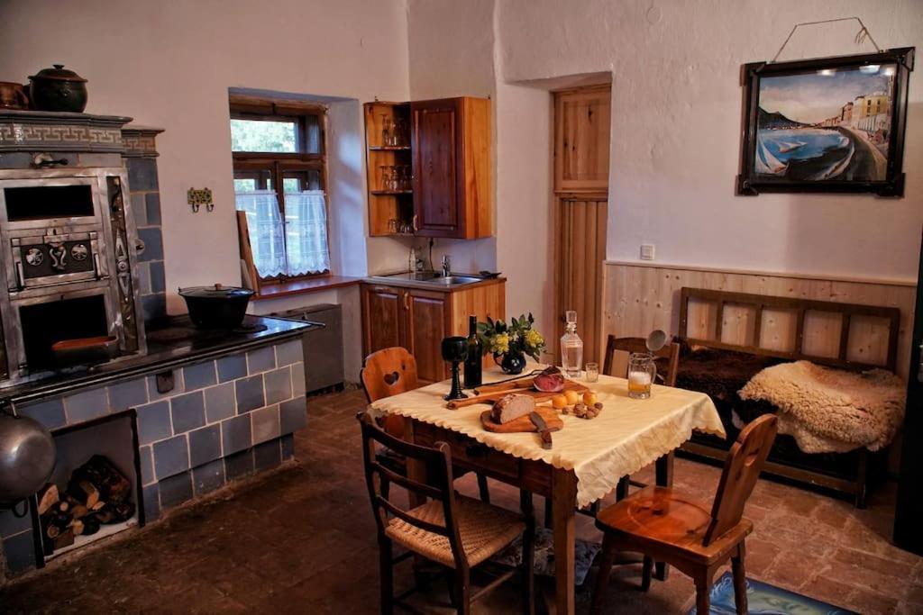 Stilvolles Landhaus Im Dreilaendereck Felsőszölnök Exterior foto